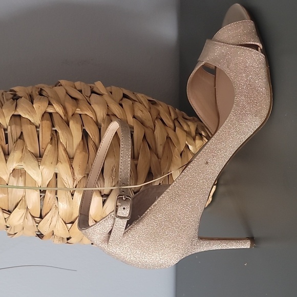 NINA Princess Gold Peep Toe Heels - Picture 9 of 13